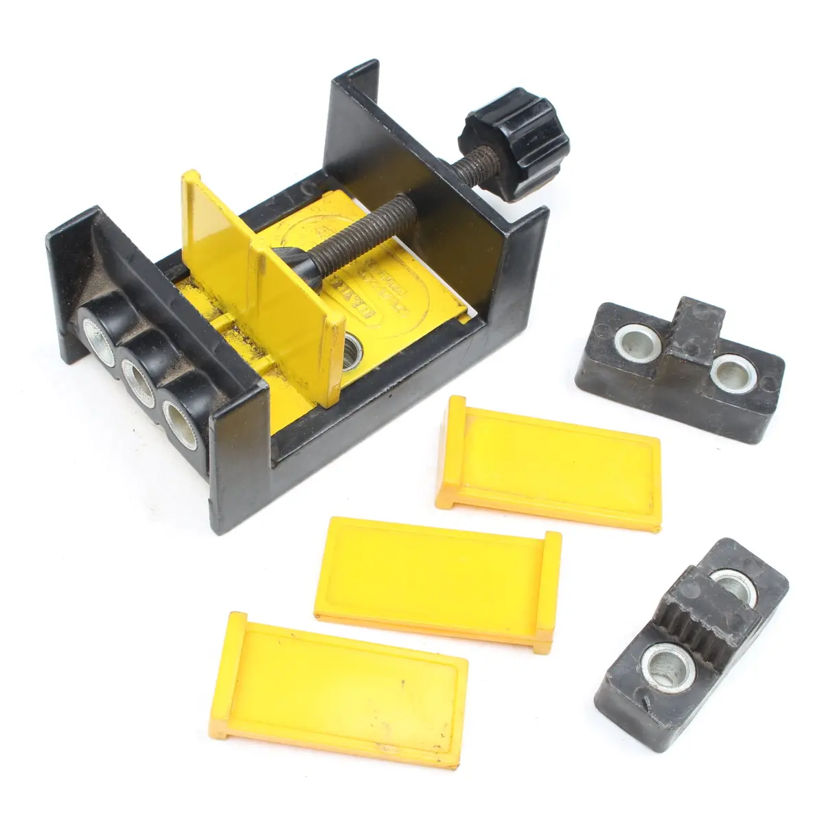 Barrus Dowel Jig + Some Dowels 1