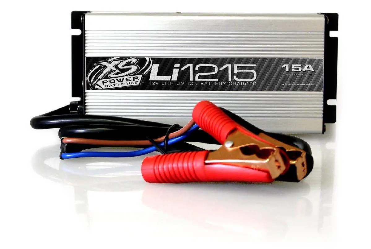 Xs Power 12V High Frequency Lithium Intellicharger 15 Amp (Li1215) 1