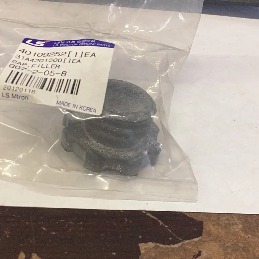 Ls Tractor Cap Filler, 40109252 1