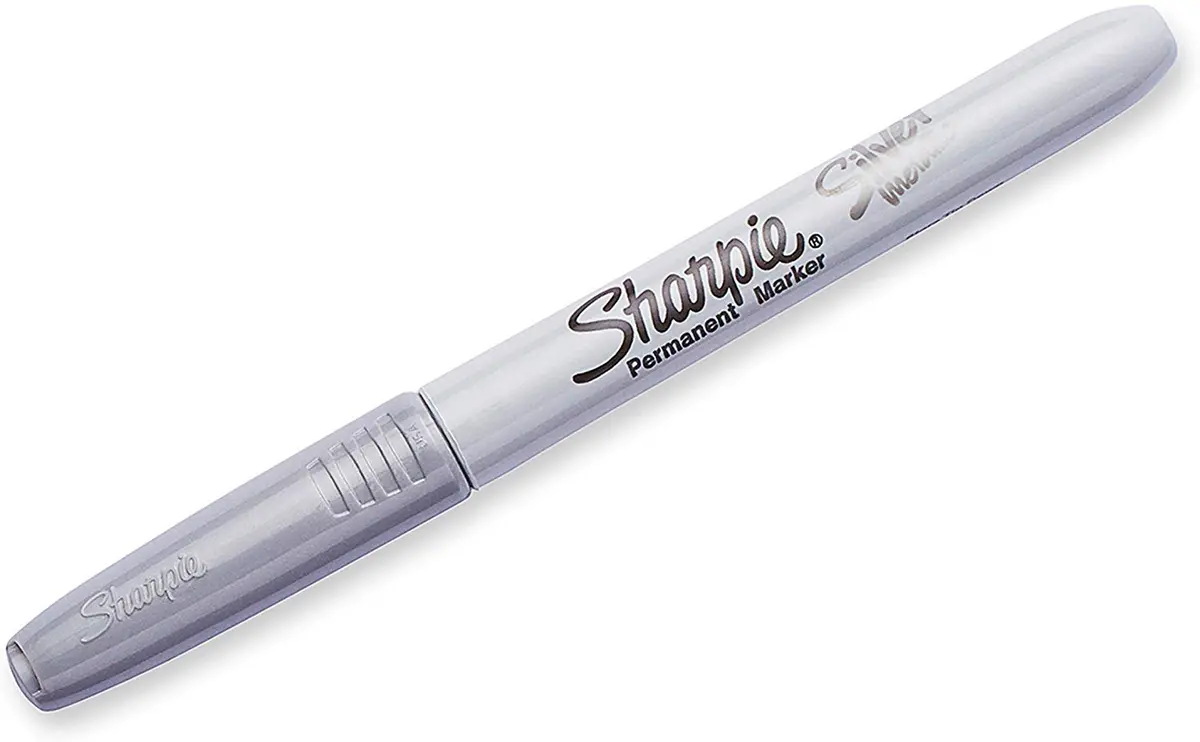 Metallic Silver Fine Tip Permanent Tire Marker 1
