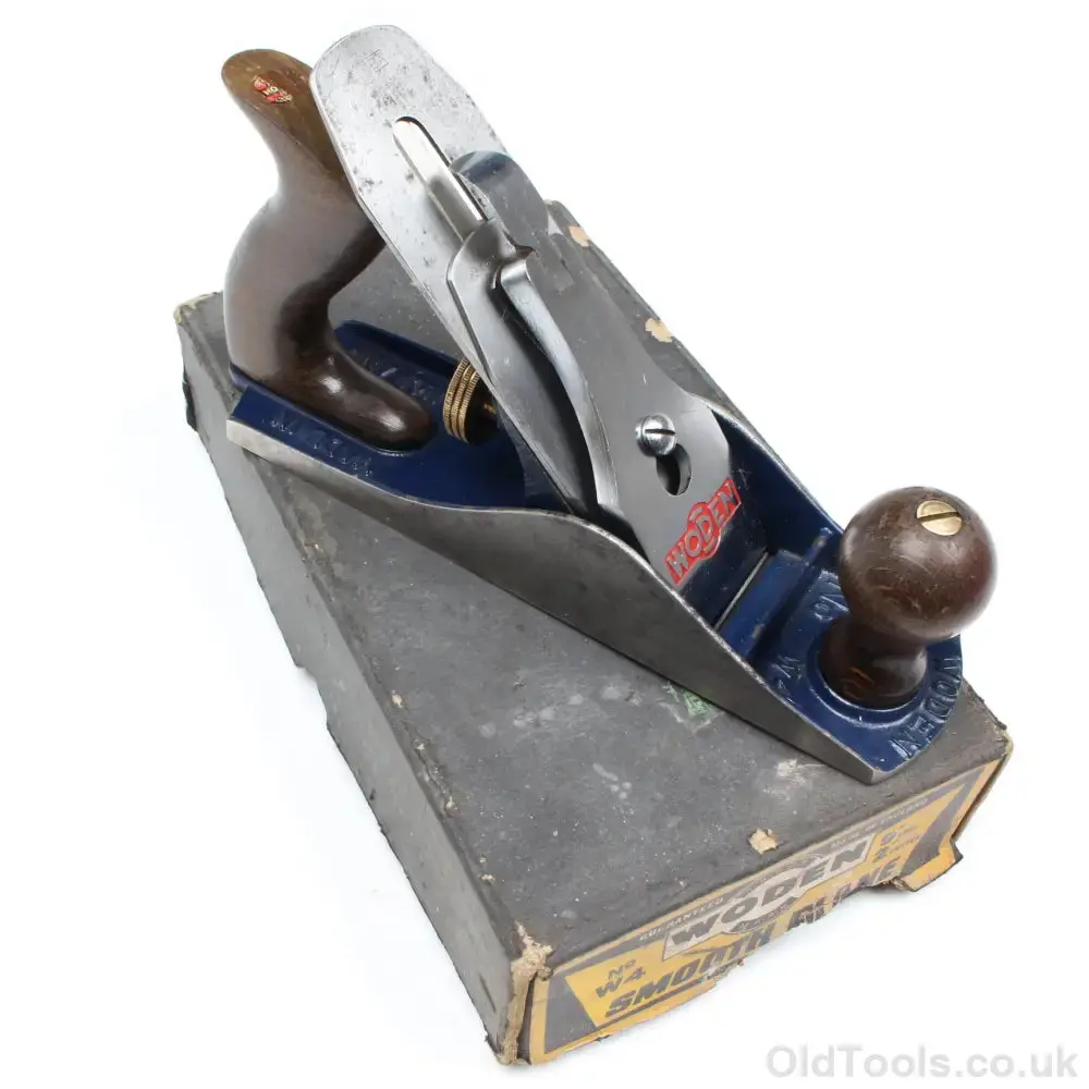 Sold - Woden Smoothing Plane No. W4 (Beech) 1